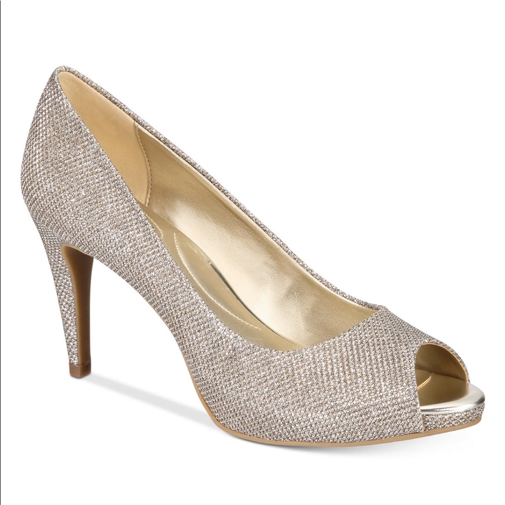 New Bandolino heels
